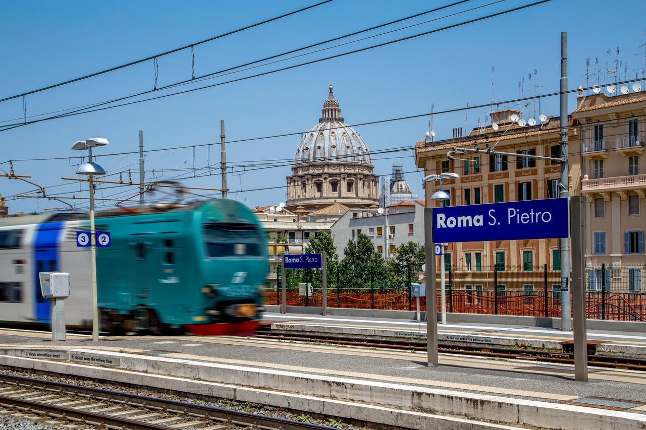 Casa Santa Maria Alle Fornaci Řím Exteriér fotografie